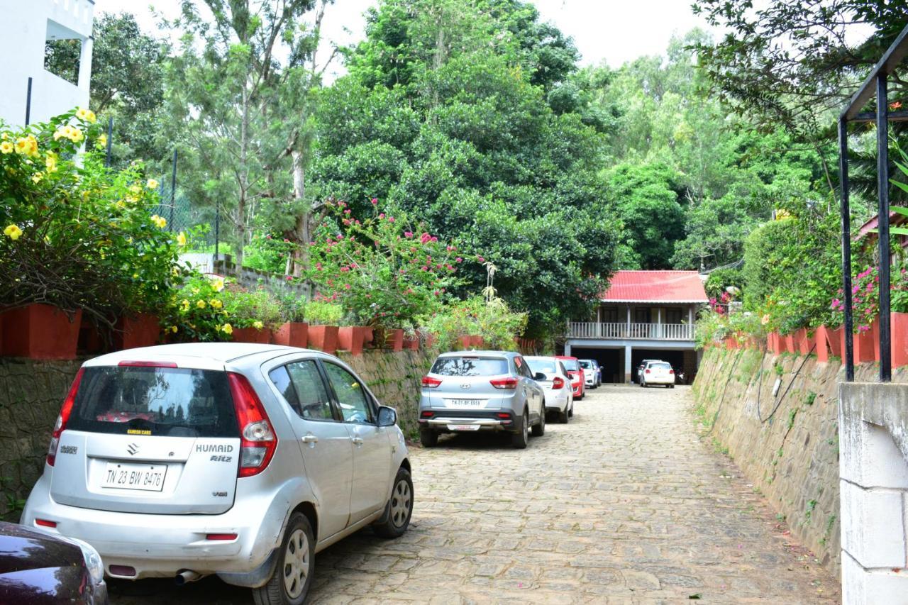 Zeenath Taj Gardens Yelagiri Extérieur photo