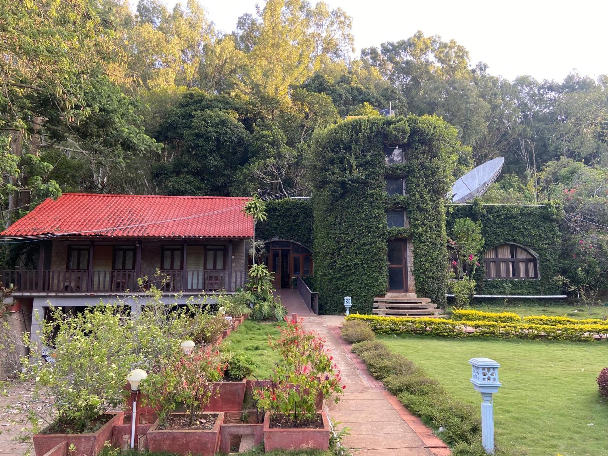 Zeenath Taj Gardens Yelagiri Extérieur photo